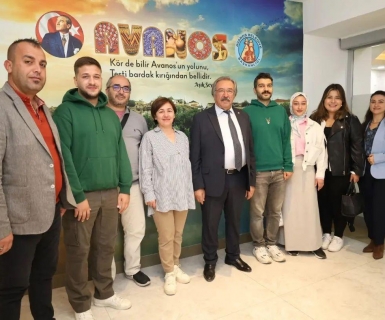 Mersin Üniversitesi Mimarlık Fakültesi Şehir ve Bölge Planlama Bölümü öğrencileri ve öğretim görevlileri Belediye Başkanımızı makamında ziyaret ettiler