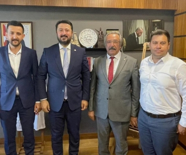 Belediye Başkanımız, Nevşehir Milletvekili Emre Çalışkan’ı makamında ziyaret etti.